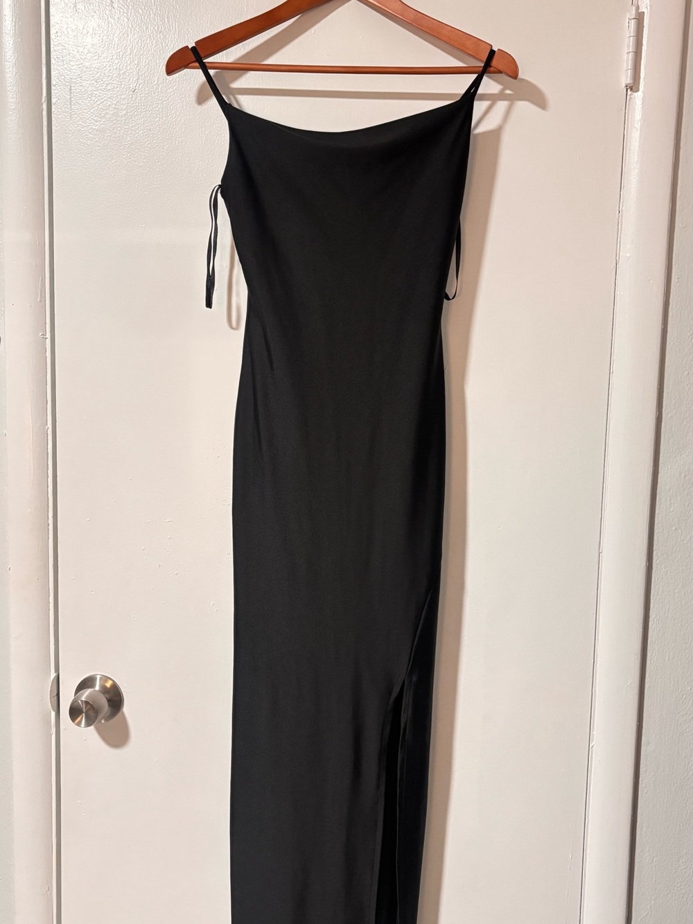 Popular 21 Black Maxi Dress - Adjustable Straps